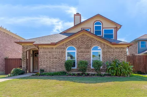 1614 Kingspoint Dr, Carrollton, TX 75007