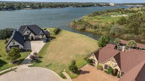 1003 Sunset Bay Ct, Granbury, TX 76048
