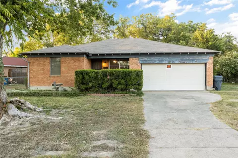 529 Blueberry Blvd, Dallas, TX 75217
