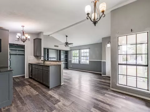 4615 Jenkins Cir, The Colony, TX 75056