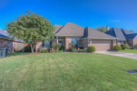 272 Avondale Ln, Bossier City, LA 71112