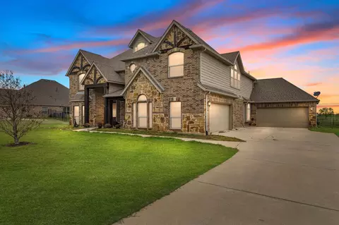 125 Las Colinas Trl, Cross Roads, TX 76227