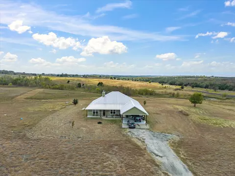 505 Mach Rd, Ennis, TX 75119