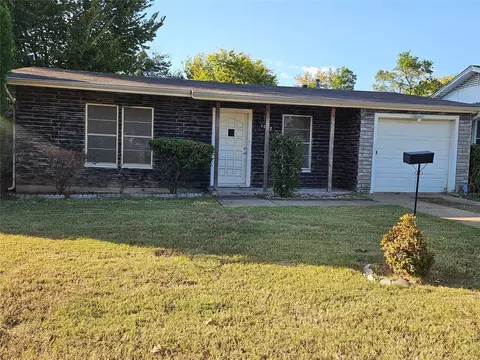 1252 E Mulkey St, Fort Worth, TX 76104