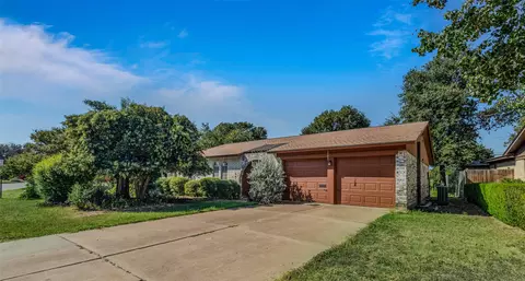 6208 Sandra Dr, Fort Worth, TX 76133
