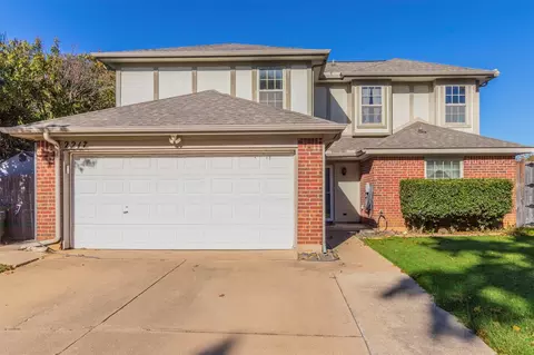 2217 Polo Club Ct, Arlington, TX 76017