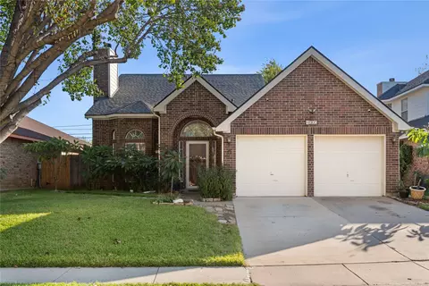 4660 Heatherbrook Ln, Grand Prairie, TX 75052