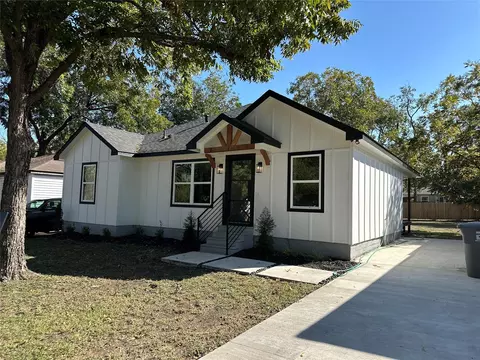 3006 Sharon St, Dallas, TX 75211