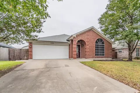 6308 Brookbriar Ct, Arlington, TX 76018