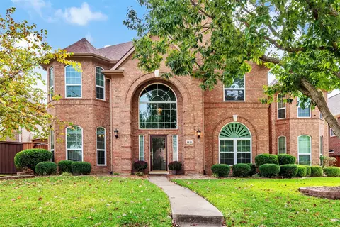 5610 Southampton Dr, Richardson, TX 75082