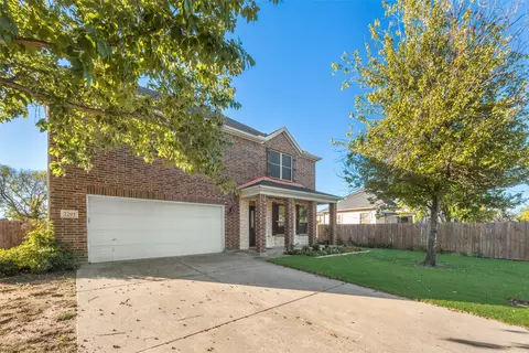 2201 Goose Down Ct, Midlothian, TX 76065