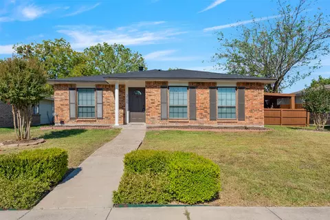 3105 Kenwood Dr, Rowlett, TX 75089