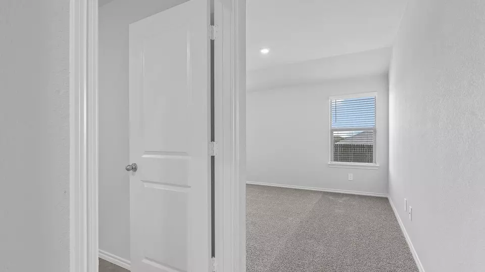 Bedroom - 312 Bronze Cir N, Springtown, TX 76082 photo 2 of 13