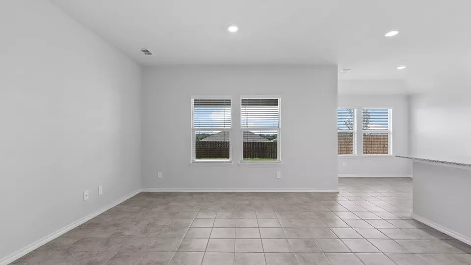 Living - 312 Bronze Cir N, Springtown, TX 76082 photo 2 of 5
