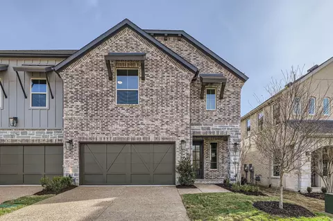 605 Sir Christopher St, Lewisville, TX 75056