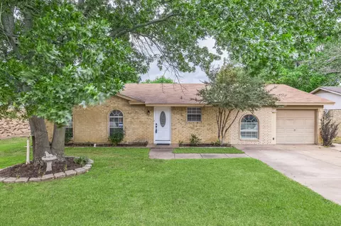 6705 Nola Ct, Watauga, TX 76148
