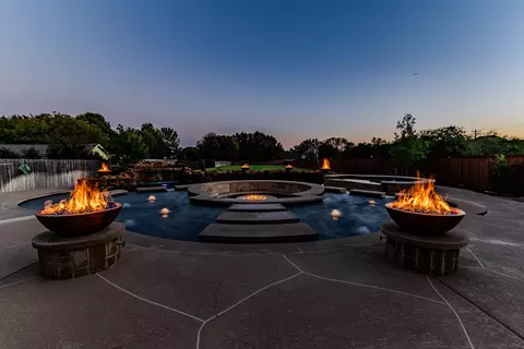 1616 Country Club Dr, Mansfield, TX 76063