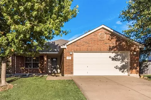 223 Gayleh Ln, Waxahachie, TX 75165