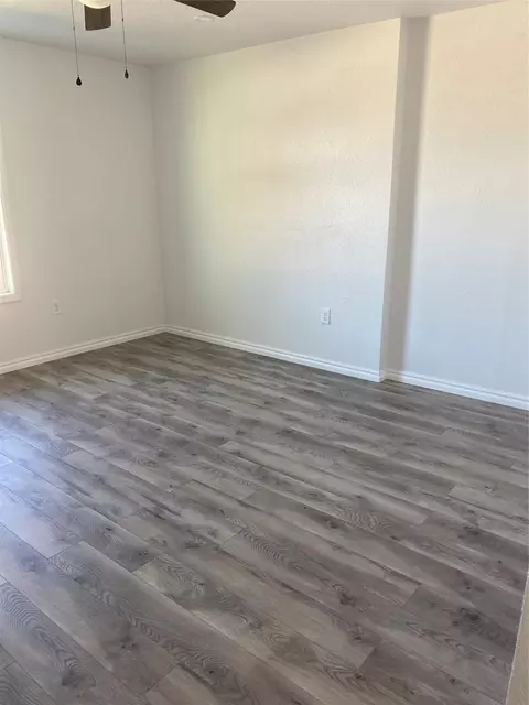 Bedroom - 610 NW 7th St, Hamlin, TX 79520 photo 1 of 5