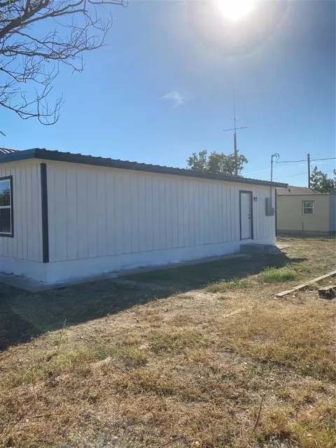 Other - 610 NW 7th St, Hamlin, TX 79520 photo 3 of 7