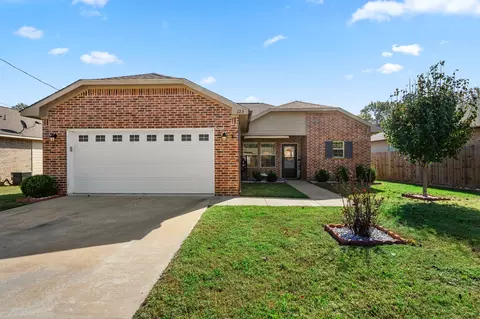 123 Tupelo St, Pittsburg, TX 75686