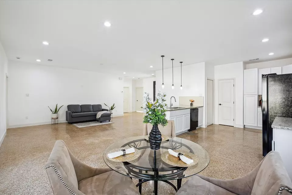 Other - 116 S Tatum Ave, Dallas, TX 75211 photo 2 of 5