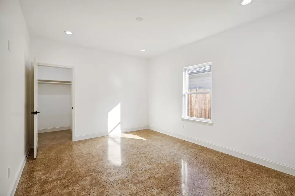 Bedroom - 116 S Tatum Ave, Dallas, TX 75211 photo 5 of 5