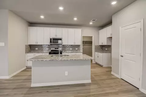 5100 Bonanza Dr, Princeton, TX 75407