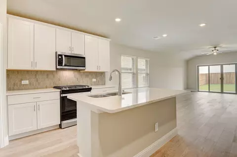 904 Johnnie St, Lowry Crossing, TX 75069