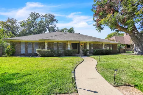 710 W Boydstun Ave, Rockwall, TX 75087