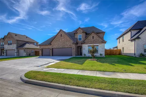 907 Eva Dr, Greenville, TX 75402