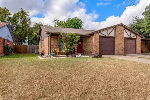 144 Meador Ln, Burleson, TX 76028