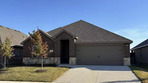 803 Birch Dr, Ennis, TX 75119