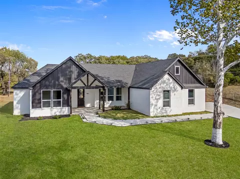 513 Silver Creek Azle Rd, Azle, TX 76020