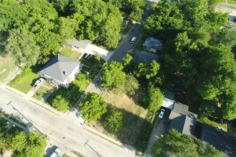440 Pine Blf, Paris, TX 75460
