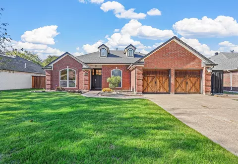 6117 Covington Dr, Rowlett, TX 75089