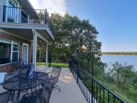 103 Paradise Cove Rd, Whitney, TX 76692