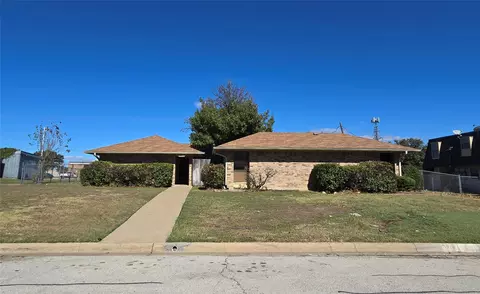 3704 Cibolo Dr, Fort Worth, TX 76133
