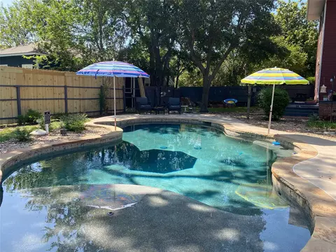 931 W Bond St, Denison, TX 75020