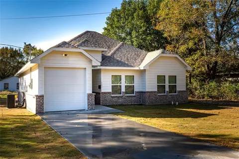 701 W Austin Ave, Cooper, TX 75432