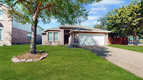 2042 Barclay Dr, Lancaster, TX 75146
