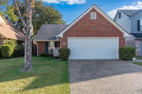 323 Colony Bnd, Shreveport, LA 71115