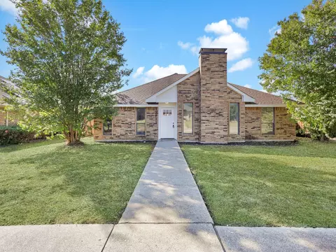 3711 Wingate Dr, Carrollton, TX 75007