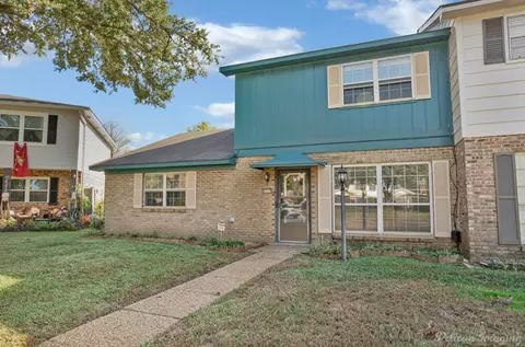 8517 Grover Pl, Shreveport, LA 71115