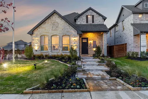 2104 Jade Forest Ln, Mesquite, TX 75181