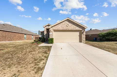 821 Cheyenne Dr, Aubrey, TX 76227