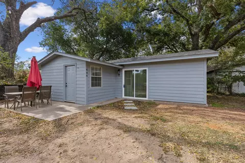 446 Hillcroft Dr, Weatherford, TX 76087