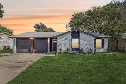 3301 Winderemere Dr, Arlington, TX 76014