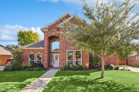 9108 Hialeah Cir S, North Richland Hills, TX 76182