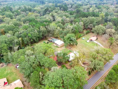 1347 Wafer Rd, Haughton, LA 71037